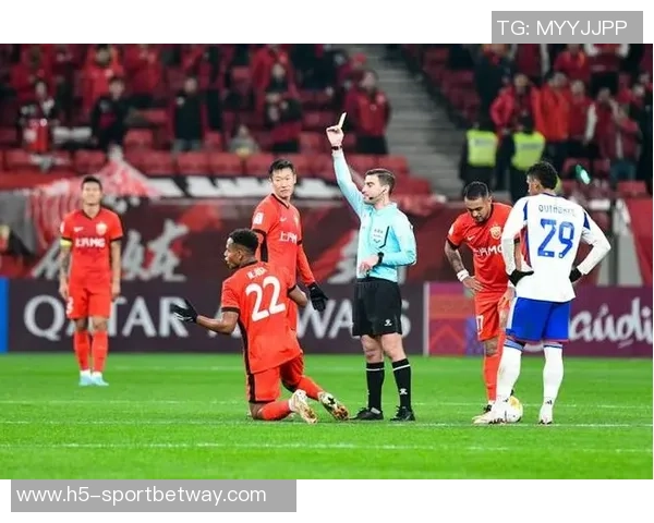 海港队亚冠历程艰难跨赛季未尝胜绩出线形势堪忧